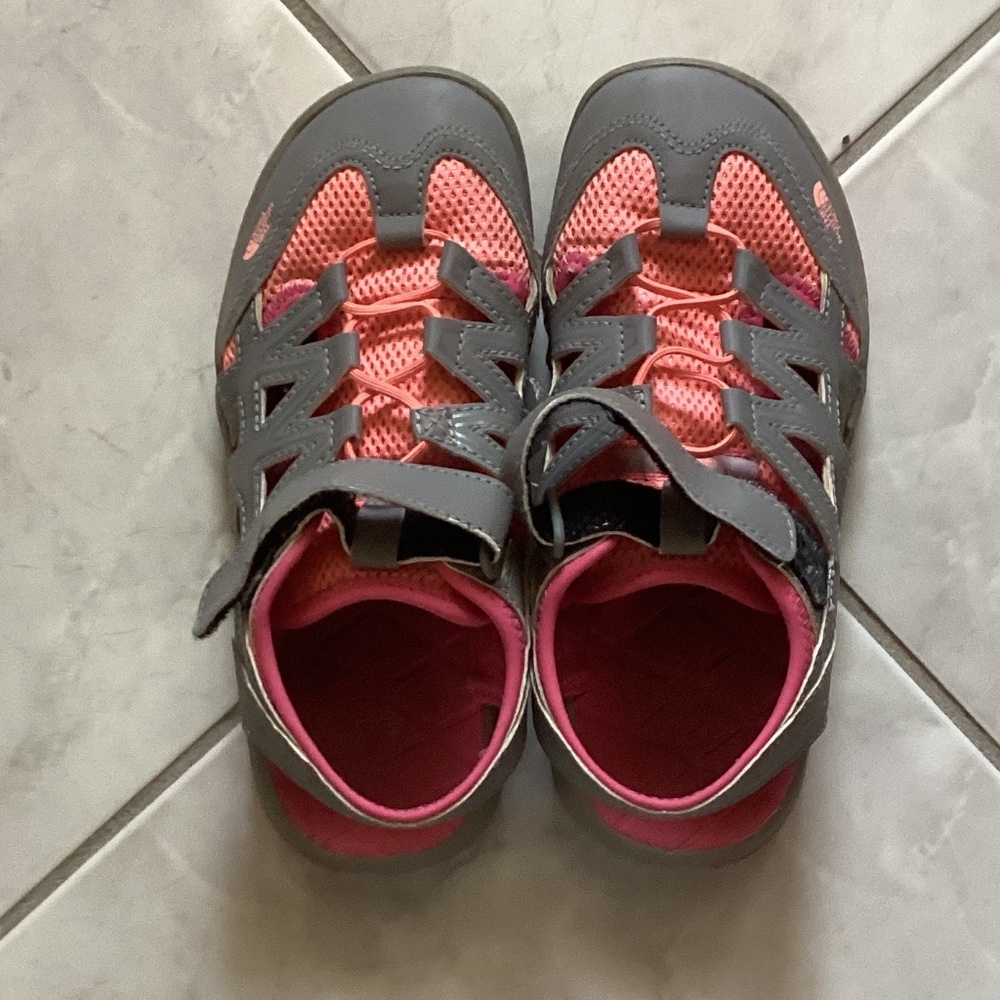 The north face grey and pink Sandals, US size 3.0
